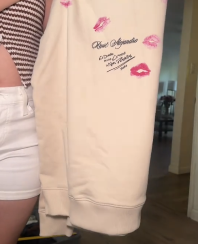 Rauw Alejandro Hoodie, Xoxo White Tour Hoodie photo review