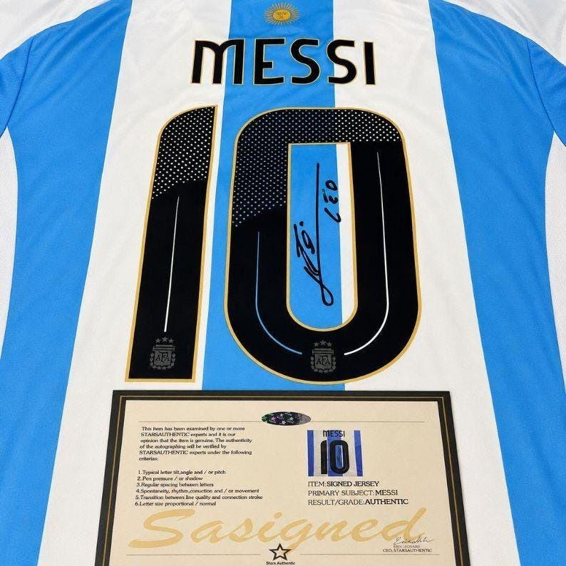 Lionel Messi SIGNED Argentina 2
