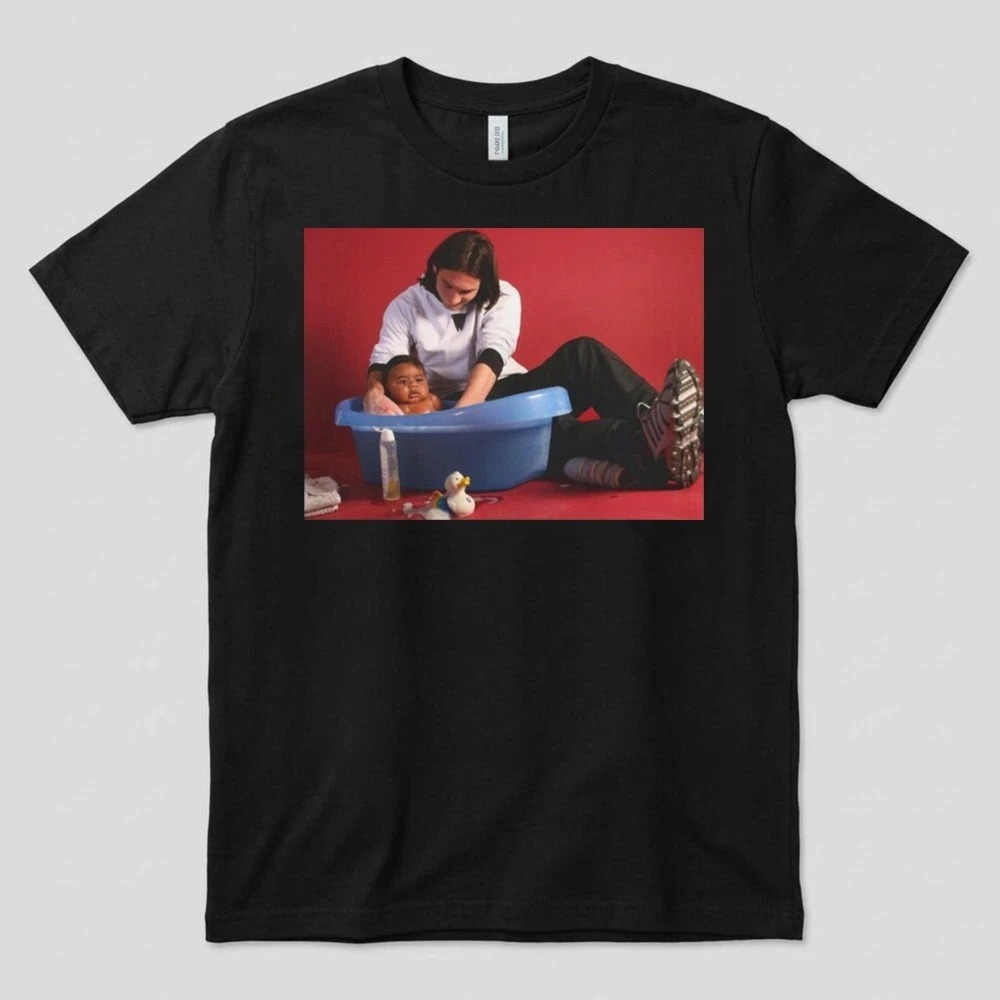 Messi Bathtime With Baby Lamine Yamal Shirt 1